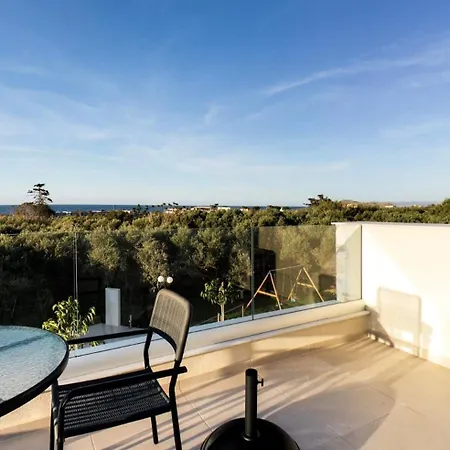 Mitos Villa