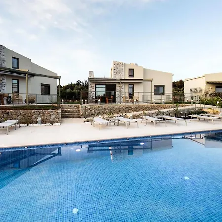 Villa Mitos *